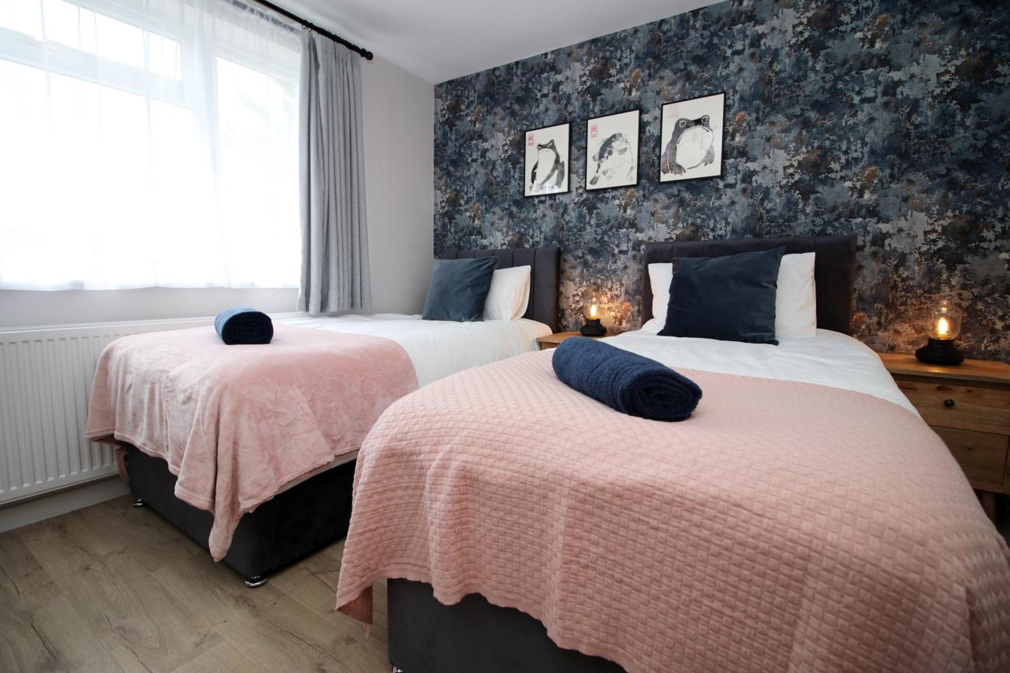 Stylish Home In Bath With Driveway Parking, 10Min From City Eksteriør bilde