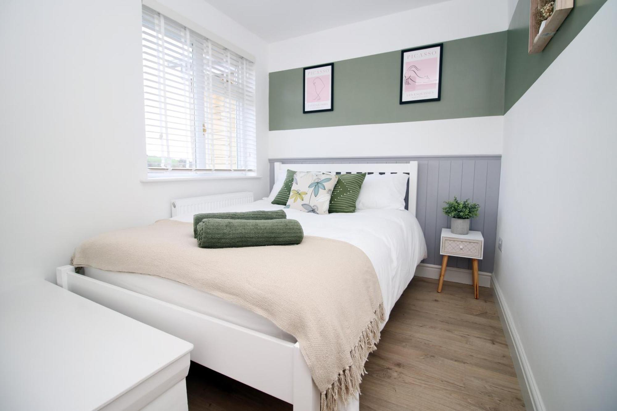Stylish Home In Bath With Driveway Parking, 10Min From City Eksteriør bilde