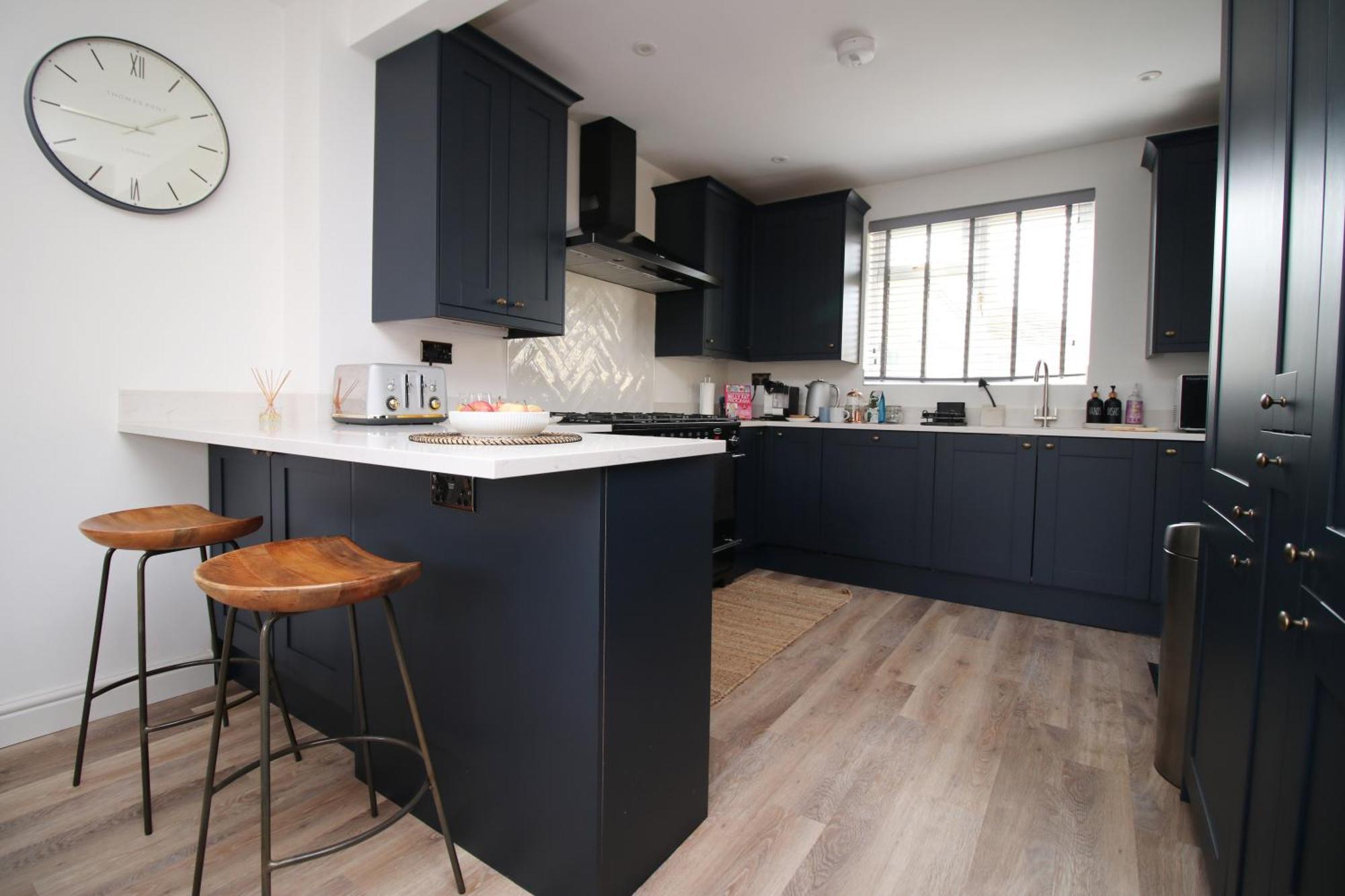 Stylish Home In Bath With Driveway Parking, 10Min From City Eksteriør bilde